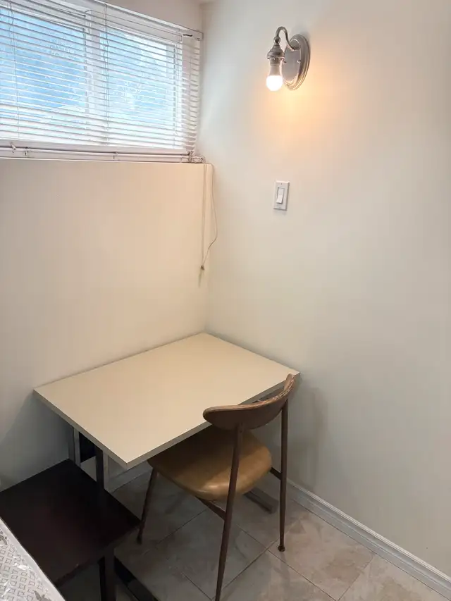 Furnished, Basement Room with Private Fridge available63849107941633123