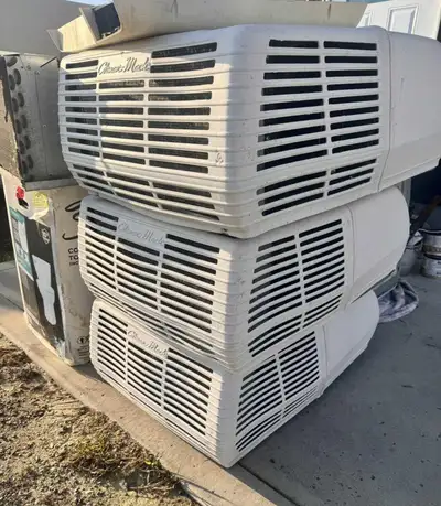 Used RV air conditioner, available, a couple to choose from, dometic or Coleman