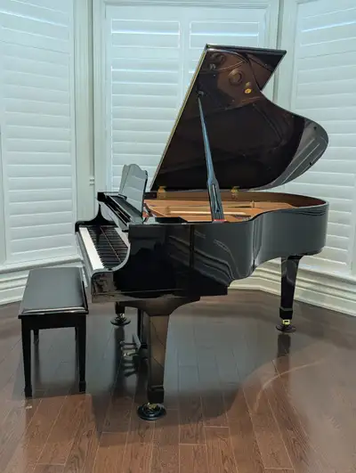 Yamaha C2 Grand Piano year 2006, by original owner in Mint condition. Piano made in Japan, designed...