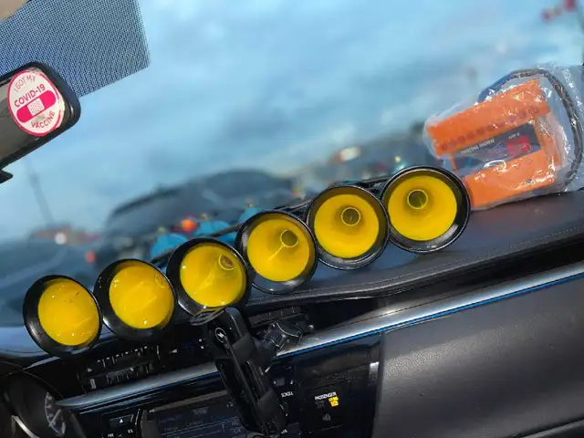 Air pressure truck horn. Punjbi  +60song in Motorcycle Parts & Accessories in Mississauga / Peel Region - Image 4