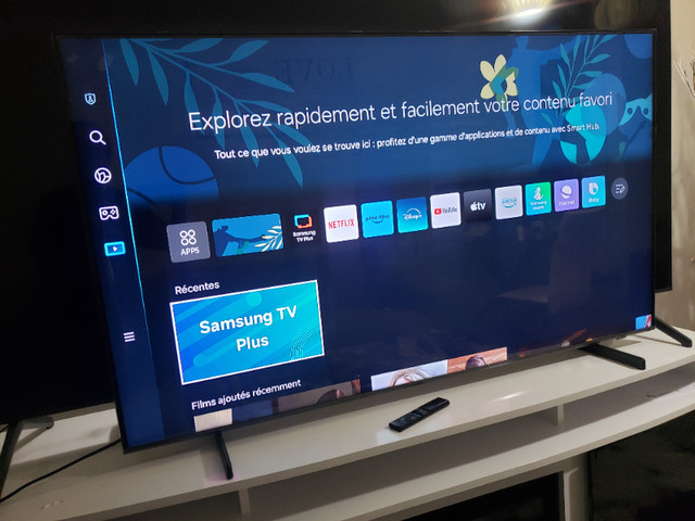 Smart tv Samsung 60 pouces 4k QLED dans Téléviseurs  à Ville de Québec - Image 4
