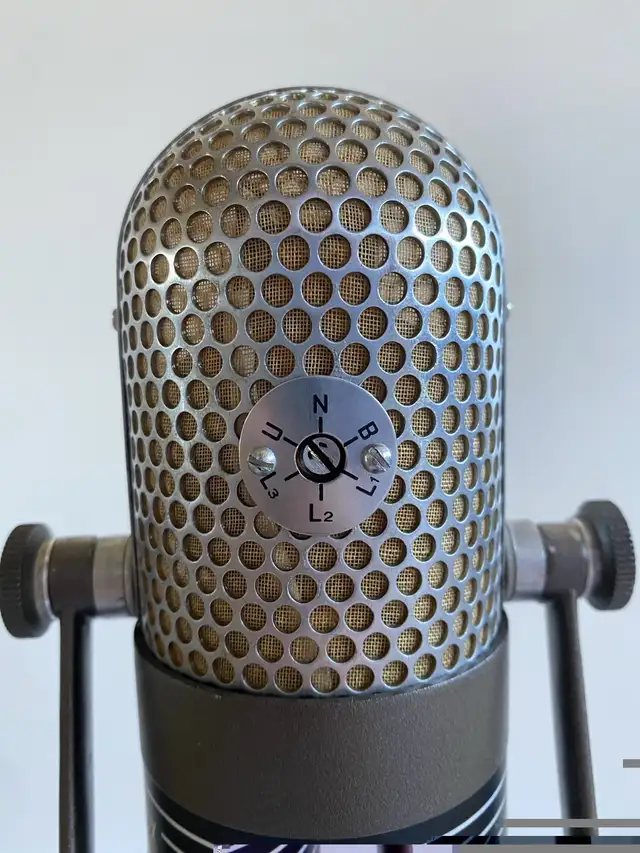 RCA 77dx vintage ribbon microphone in Pro Audio & Recording Equipment in City of Montréal - Image 7