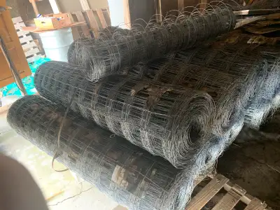 6 rolls 6 feet and 2 inches tall * 660 feet long. Brand new and heavy duty. Ideal for game fencing o...