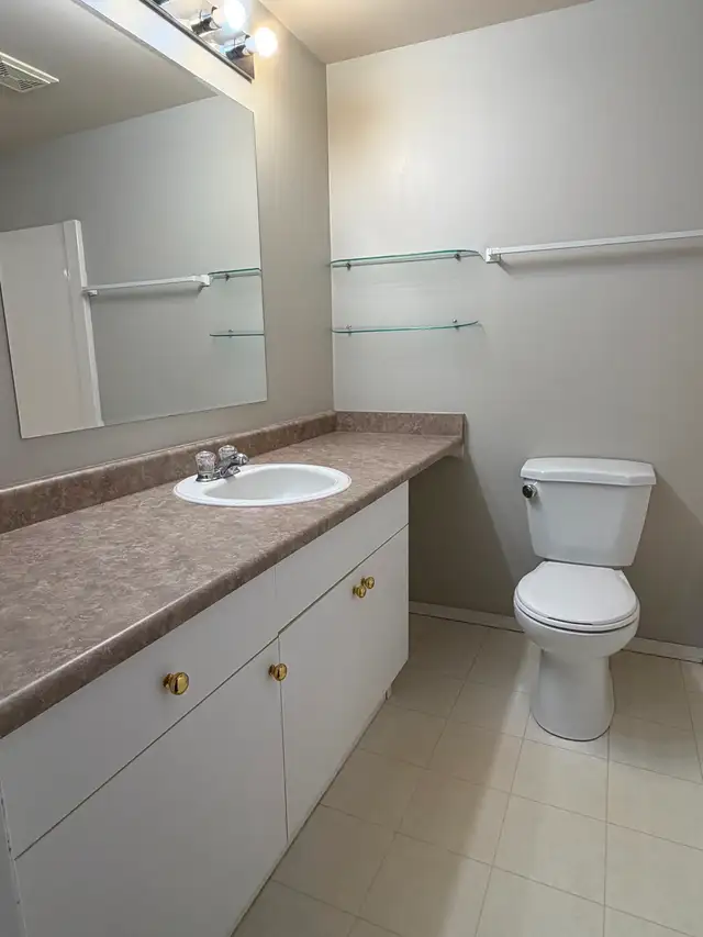 Rent-to-Own this half Duplex on a Pie-Shaped Lot in Long Term Rentals in Grande Prairie - Image 7