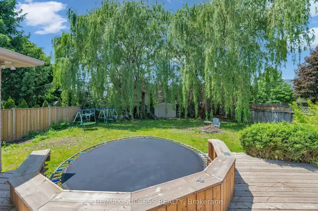 1 Bedroom Spacious Basement Apartment - Milton, Ontario in Long Term Rentals in Oakville / Halton Region - Image 11