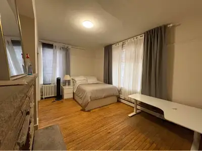 Have furnished rooms with IKEA furnishings available to sublet in female and male shared accommodati...