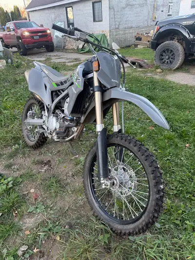 2024 Kawasaki KLX 300R less then 20 hrs on it Original owner I have 2 oil change kits to go with it...