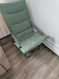 Foldable comfortable chair