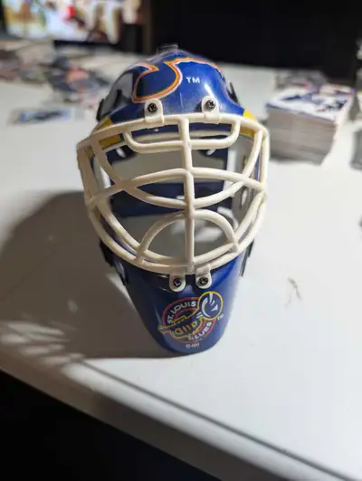 St Louis Blues Riddell Mini Goalie Mask, View more