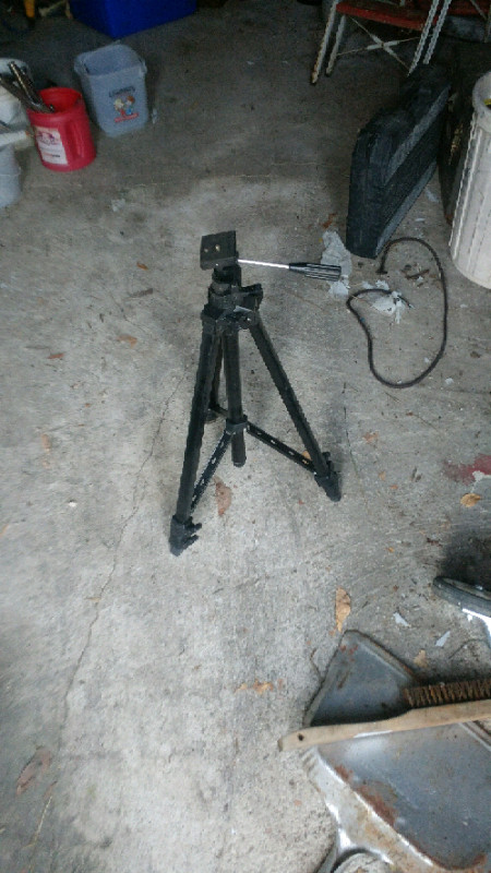 Tripod in Cameras & Camcorders in Winnipeg