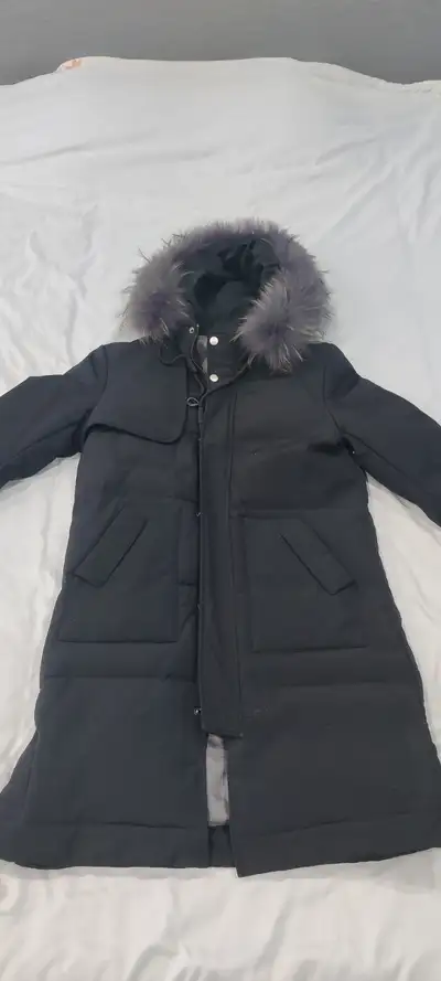 Stylish Down Parka – Warm, Modern & Like New!, View more