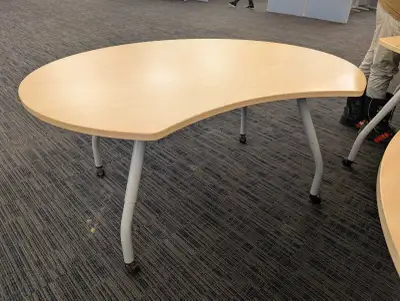 Kidney Bean Table, View more