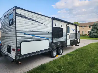 Up for sale is a beautiful gently used 2021 Prime Time Avenger 26Bk travel trailer. One owner since...