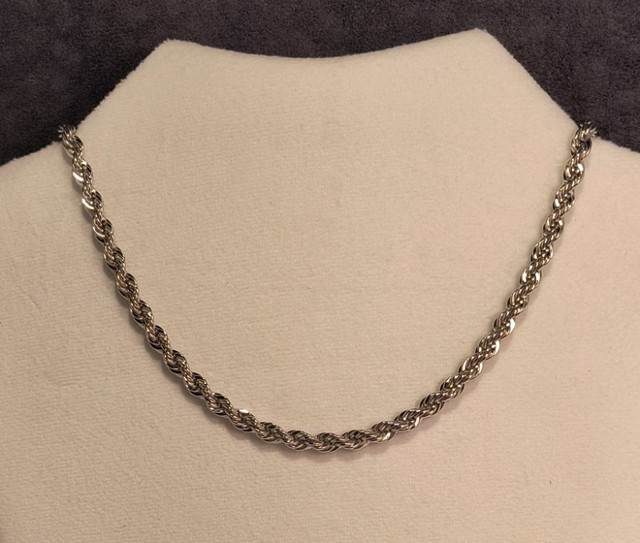 Vintage Monet Chrome Rope Chain Necklace - 19" in Jewellery & Watches in Ottawa