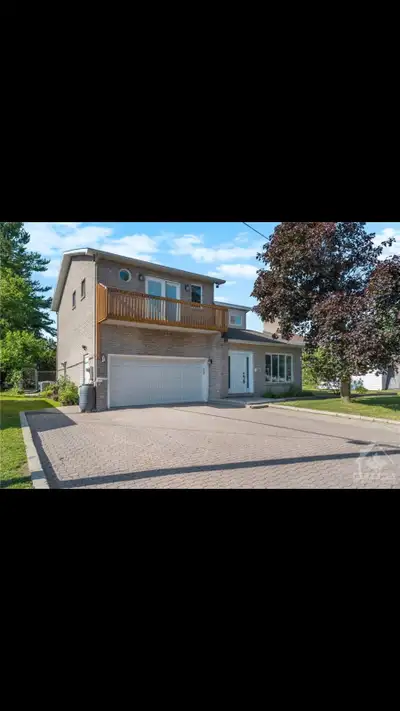 3 Beds, 2.5 Baths House for rent