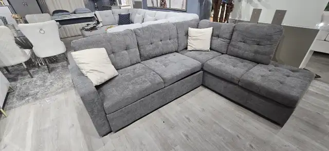 Sectional sofa bed with chaise  in Couches & Futons in Kingston - Image 6