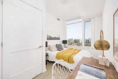 1 Room for Rent in 2 Bed/2 Bath Condo | Yonge and Eglinton