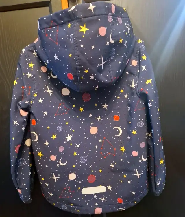 Fall Spring Softshell fleece lined hooded jacket, kids size 6 in Kids & Youth in Hamilton - Image 6