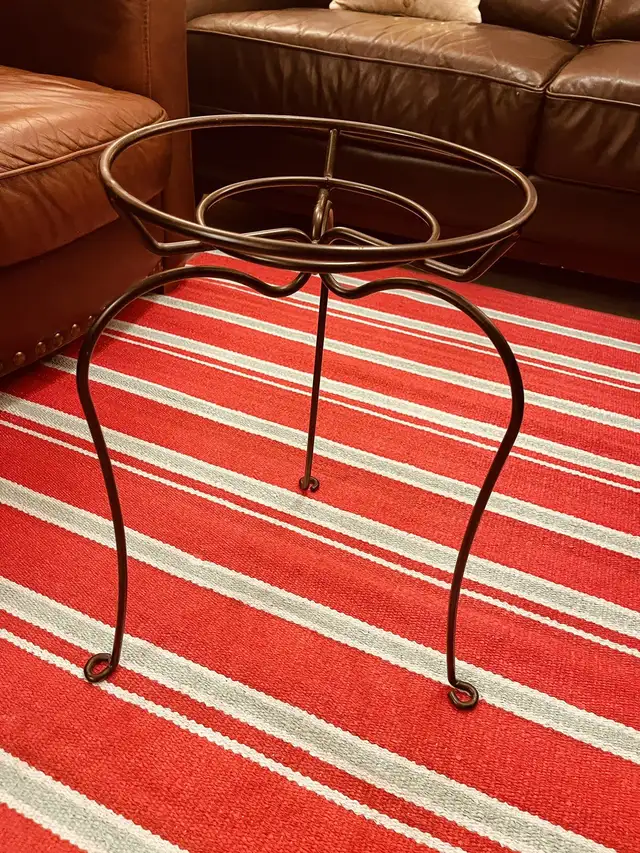 Gorgeous plant stand - Wrought iron (Brand new)  in Patio & Garden Furniture in Mississauga / Peel Region - Image 2