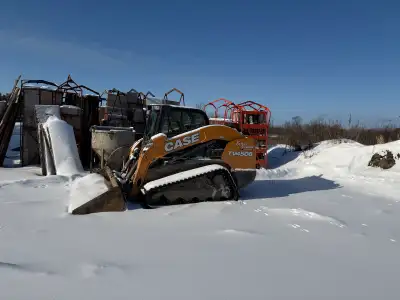 Fully loaded 690 hours Couple of scratch New tracks