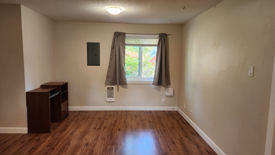 Quaint Studio/bachelor Suite 2