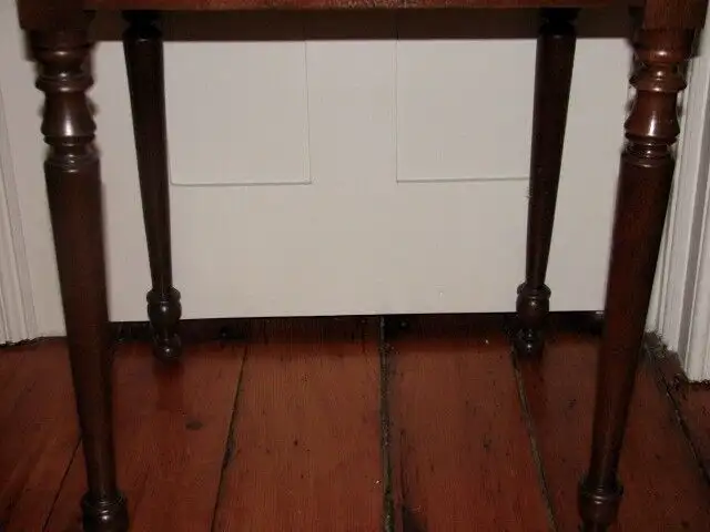 Antique 19th Century Sheraton Walnut Lamp Table with Tiger Maple in Other Tables in Guelph - Image 6