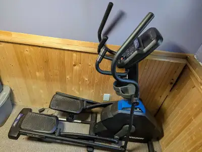 Horizon elliptical machine. Excellent condition barely used. $75