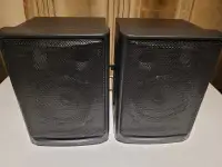 Pair Bookshelf 2-Way Speakers  (4 Ohm 50W)