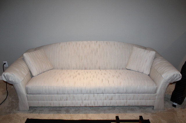 Full Size Sofa Bed in Couches & Futons in Edmonton