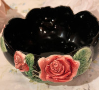 FITZ AND FLOYD DECORATIVE  BLACK with PINK ROSES BOWL. Mint
