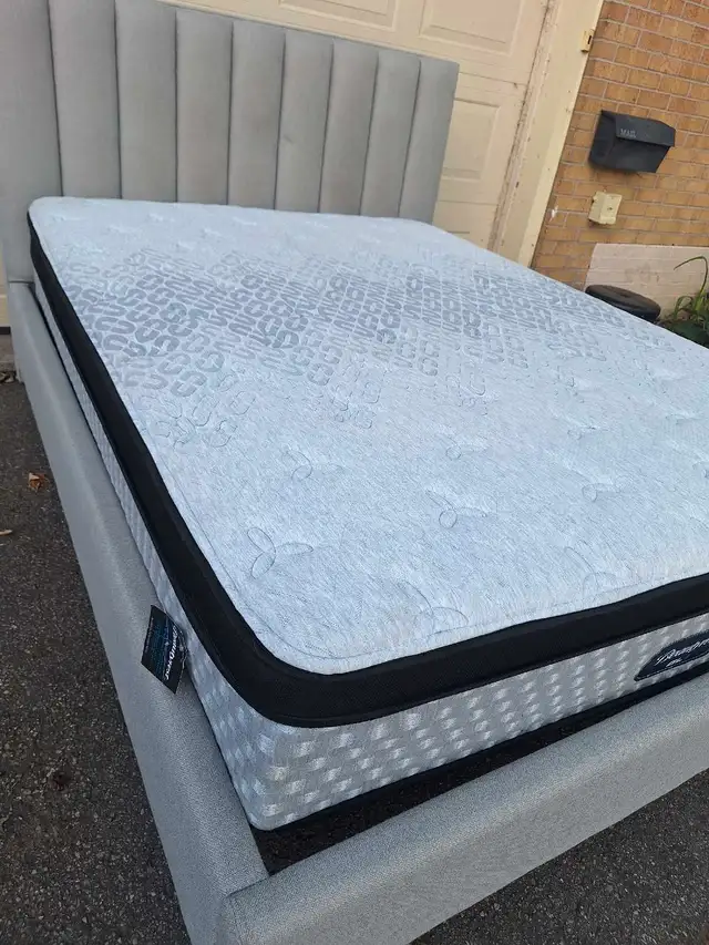 Beaudyrest Queen Bed Frame and Mattress63860082558977122
