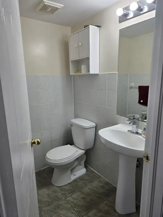 Private room for single/double/couple sharing in Cambridge in Room Rentals & Roommates in Cambridge - Image 6