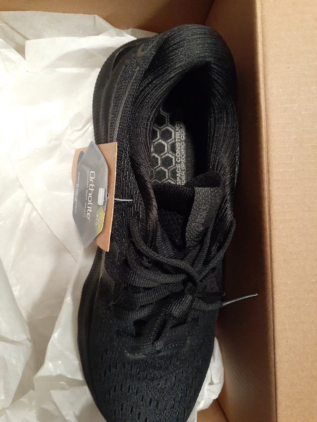 ASICS Gel-Nimbus 24 Solid Black size 6.5 in Women's - Shoes in Cambridge - Image 2