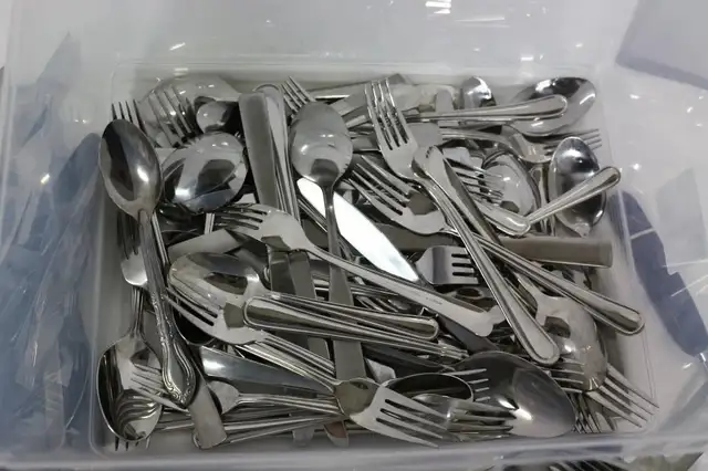 MASSIVE LOAD OF STAINLESS STEEL KITCHEN UTENSILS + FLATWARE in Kitchen & Dining Wares in Mississauga / Peel Region - Image 3