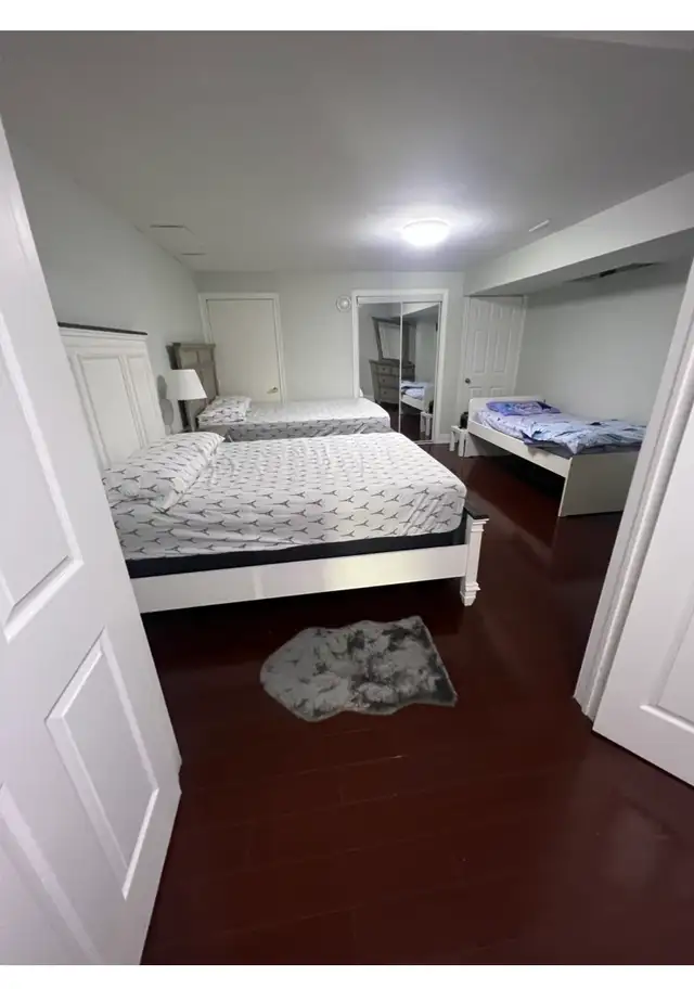 Walkout 2 bedrooms basement lease box grove Markham in Long Term Rentals in Markham / York Region - Image 3