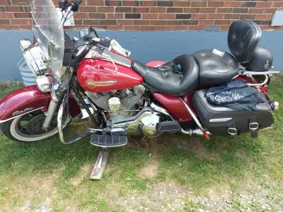 1993 Harley Davidson Electric glide for sale, only has 18,000mi on the bike,approximately 30,000km b...