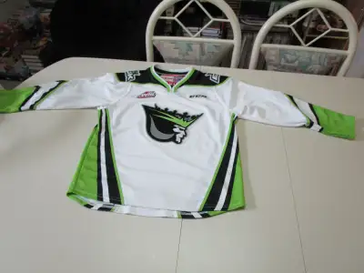 Edmonton Oil Kings Jersey for youth XL , for 10-12 years, View more