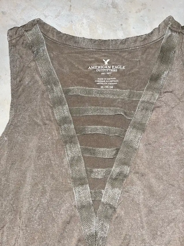 American Eagle Outfitters & Suzy Tops in Multi-item in Kingston - Image 3