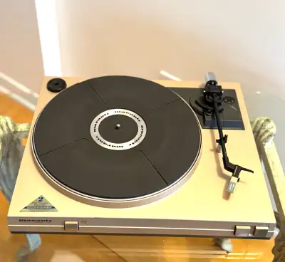 Marantz TT140 belt drive automatic turntableMade in Japan , View more
