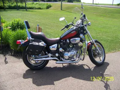 1100 Yamaha Verago, Excellent condition, low mileage, great riding bike for novice or expert rider....