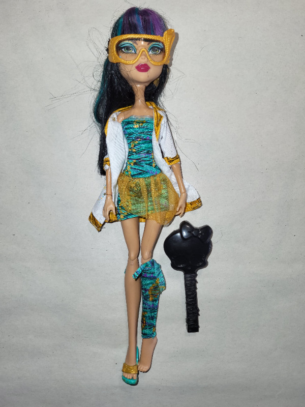 Monster High dolls - Cleo de Nile (group 4) - Updated March 2 in Toys & Games in Belleville - Image 2