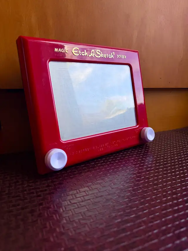 Etch A Sketch Magic Screen drawing toy