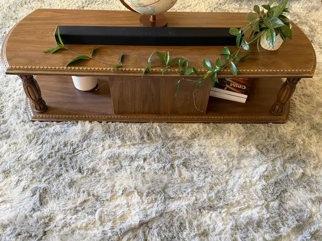 Coffee Table in Coffee Tables in Prince Albert - Image 3