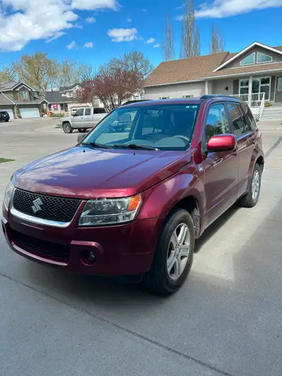 For sale 2007 Suzuki Grand Vitara in good shape for it's year there is a check engine displayed it h...
