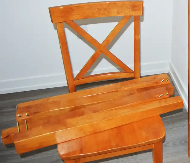 Solid Wood dinning table set with four chairs - 3 ft X 4 ft in Dining Tables & Sets in Markham / York Region - Image 6
