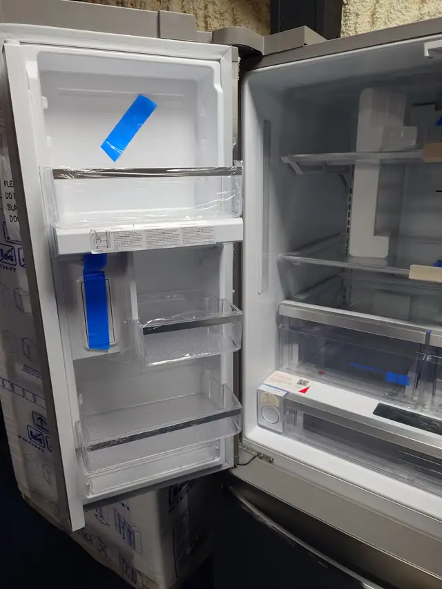 Frigidaire "36" Stainless Steel French Door Fridge on Sale‼️ in Refrigerators in Norfolk County - Image 4