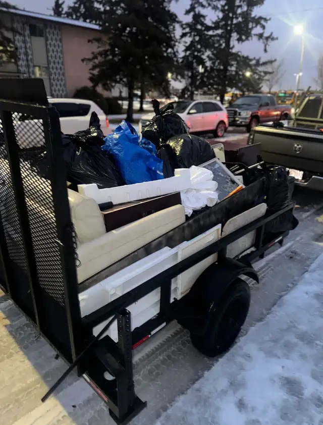     Same-Day Junk Removal & Hauling in Moving & Storage in Edmonton - Image 8