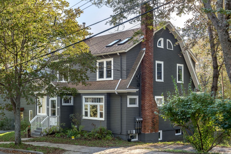 Sunny South End Halifax Large Flat (2 bdrm + office/den) Long Term