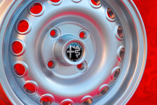 4 pcs. wheels Alfa Romeo GTA 6x14 ET30 Giulia, 105 dans Pièces de carrosserie  à Ville de Montréal - Image 2