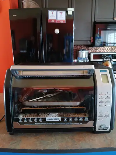 Free Black & Decker Toaster Oven with rotisserie., View more